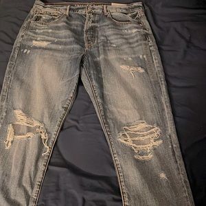 American Eagle Distressed Jeans Hi rise 12R